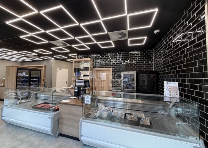 Restaurant geeignete Gastronomie und Gewerbefläche mit Terasse im Westend sucht neuen BetreiberRestaurant geeignete Gastronomie und Gewerbefläche mit Terasse im Westend sucht neuen Betreiber